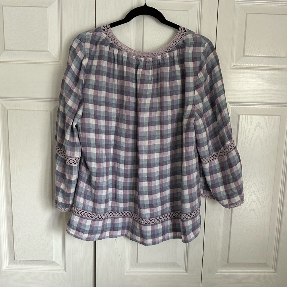 Chico’s Size 3 Crochet-Detail Gingham Linen Popover Top Purple Boho Peasant - Picture 4 of 13